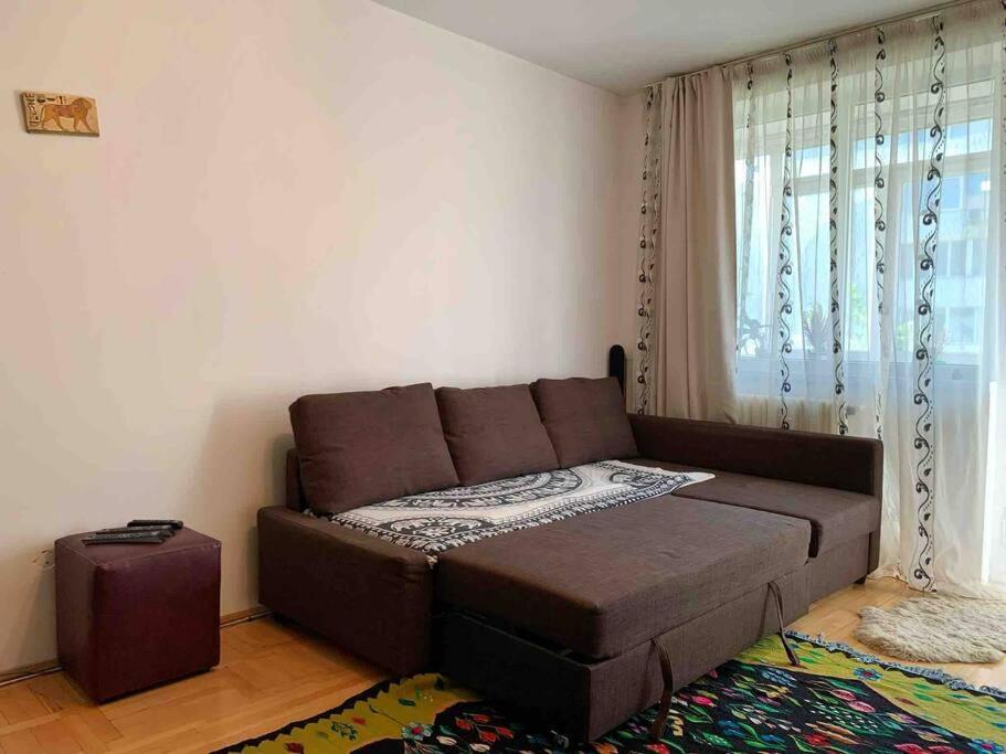 Central Apartment Muncii Area Netflix Bucharest Exterior photo