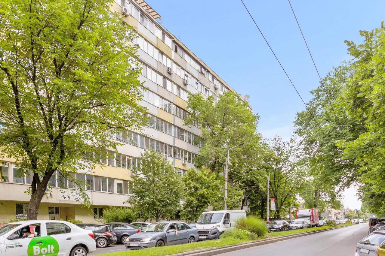 Central Apartment Muncii Area Netflix Bucharest Exterior photo
